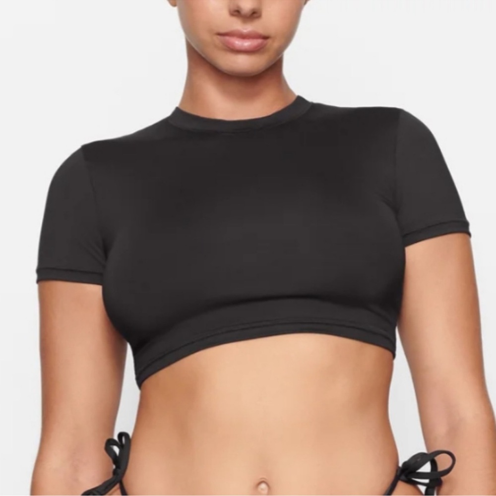 Skims swim crop top black T-SHIRT SW-TSH-0746 ONYX L Fitted Short Sleeve Top